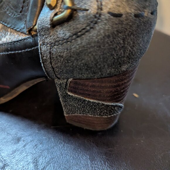 Italmoda Ankle Boots - Picture 6 of 11